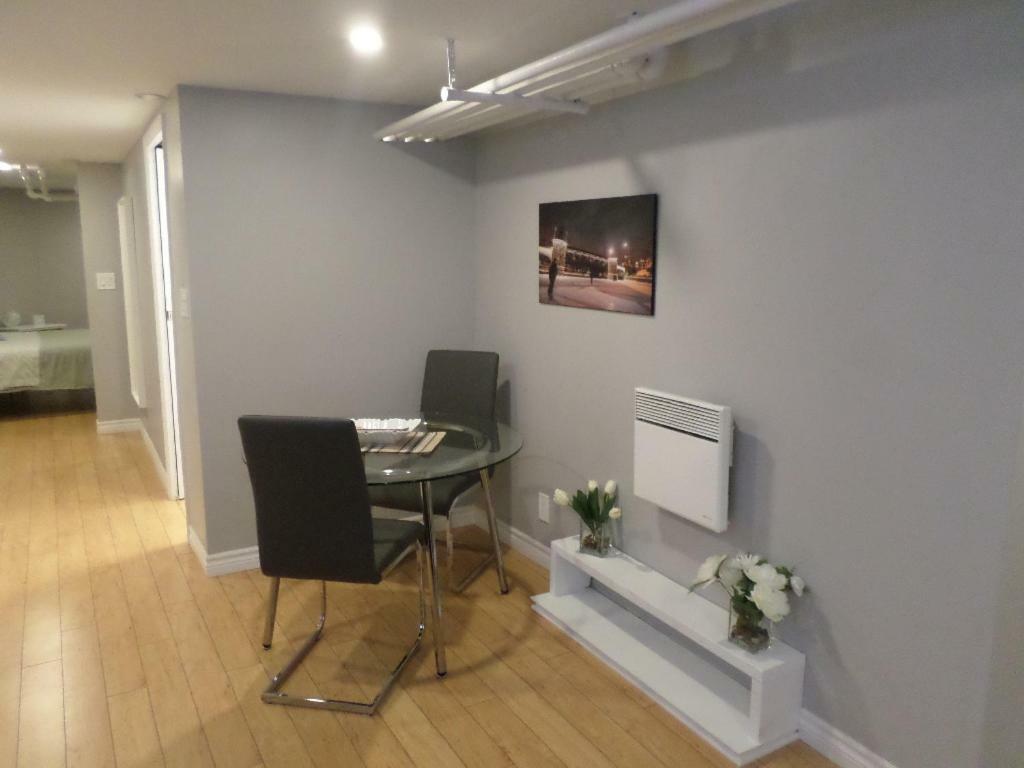 Fantastic And Modern Downtown 1-Bed Basement Apt., Parking Wi-Fi And Netflix Included Ottawa Ngoại thất bức ảnh