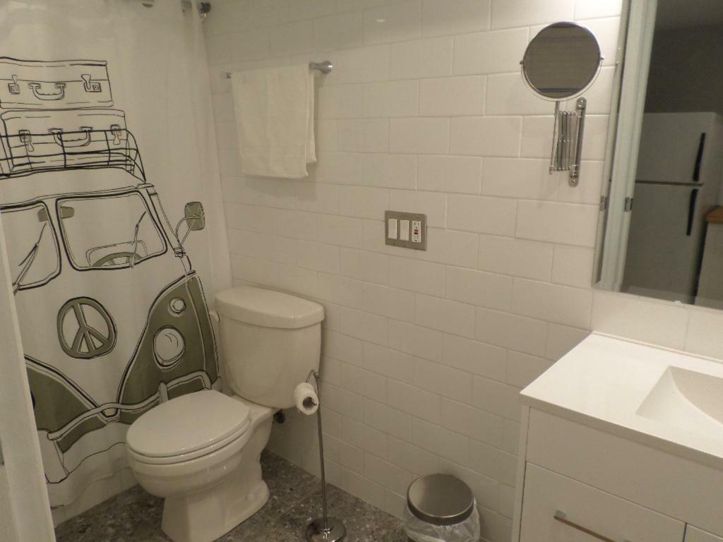 Fantastic And Modern Downtown 1-Bed Basement Apt., Parking Wi-Fi And Netflix Included Ottawa Ngoại thất bức ảnh